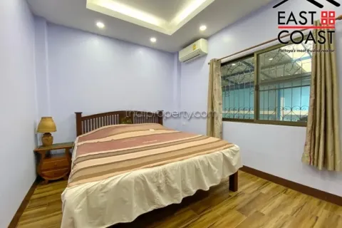 Casa de 3 dormitorios en Pattaya, Tailandia № 212676 - foto 16