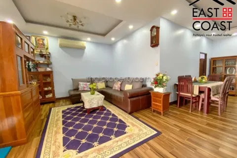 Casa de 3 dormitorios en Pattaya, Tailandia № 212676 - foto 10