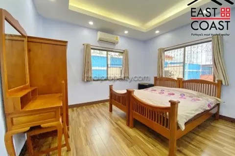 Casa de 3 dormitorios en Pattaya, Tailandia № 212676 - foto 12