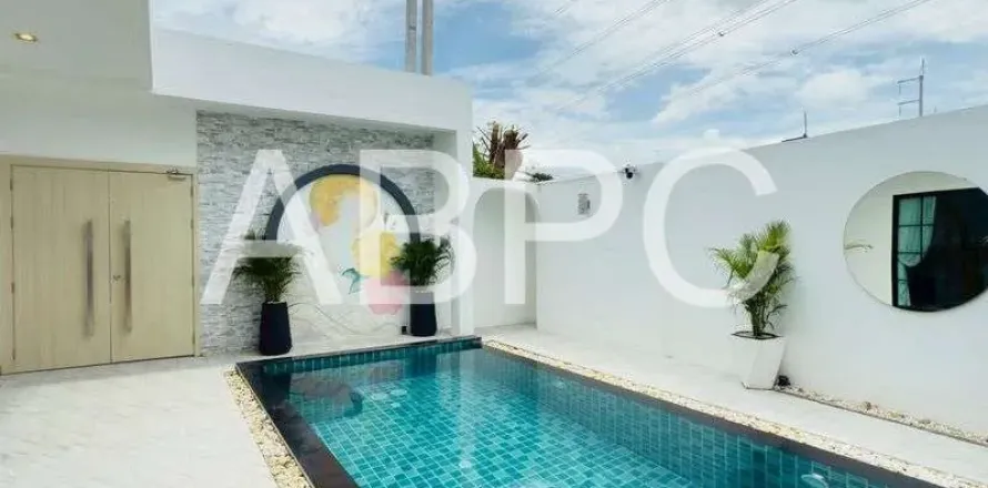 Casa de 3 dormitorios en Pattaya, Tailandia № 211760