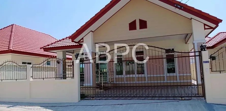 Casa de 3 dormitorios en Pattaya, Tailandia № 211763
