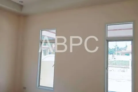 Casa de 3 dormitorios en Pattaya, Tailandia № 211763 - foto 9
