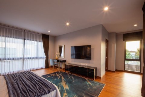 Villa in Hang Dong, Thailand 5 bedrooms № 167471 - photo 19