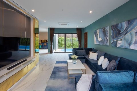 Villa in Hang Dong, Thailand 5 bedrooms № 167471 - photo 2
