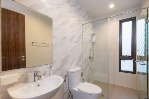 Villa in Hang Dong, Thailand 5 bedrooms № 167471 - photo 5