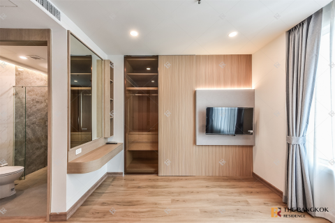 Condo in Bangkok, Thailand, 3 bedrooms  № 190112