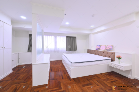 Condo à Bangkok, Thaïlande, 3 chambres № 190113