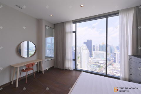 Condo in Bangkok, Thailand, 3 bedrooms  № 190111