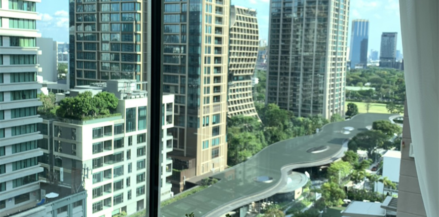 Condo in Bangkok, Thailand, 2 bedrooms  № 190116