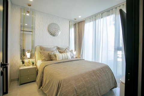 Condo in Pattaya, Thailand, 1 bedroom  № 165650 - photo 2