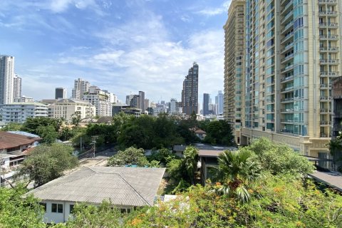 Condo à Watthana, Bangkok, Thaïlande, 2 chambres № 200949 - photo 2