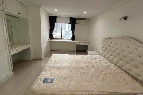 Condo à Khlong Toei, Bangkok, Thaïlande, 3 chambres № 200951 - photo 16