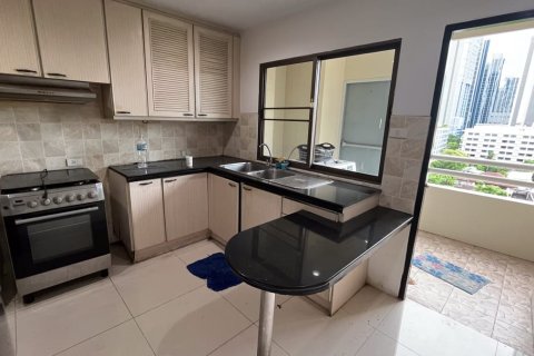 Condo à Khlong Toei, Bangkok, Thaïlande, 3 chambres № 200951 - photo 4