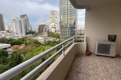 Condo à Khlong Toei, Bangkok, Thaïlande, 3 chambres № 200951 - photo 17