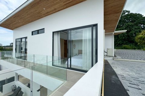 Villa in Ko Samui, Thailand 3 bedrooms № 139093 - photo 14