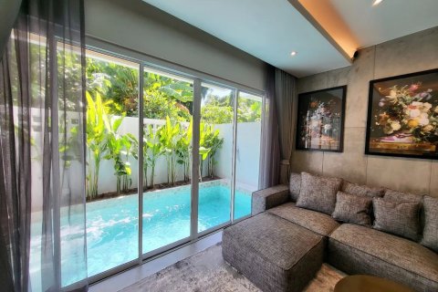 Villa in Phuket, Thailand 3 bedrooms № 164077
