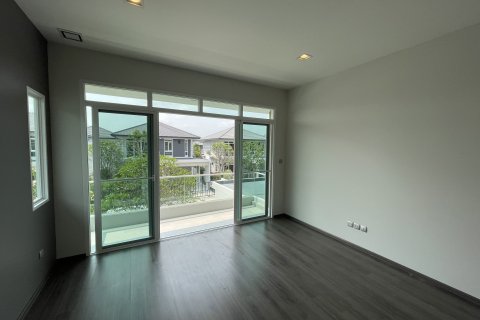 Дом в Лат Крабанге, Бангкок, Таиланд с 3 спальнями № 164080 - фото 18