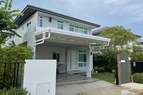 Дом в Лат Крабанге, Бангкок, Таиланд с 3 спальнями № 164080 - фото 1