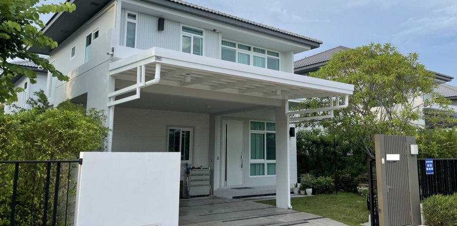 Дом в Лат Крабанге, Бангкок, Таиланд с 3 спальнями № 164080