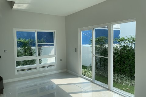 Дом в Лат Крабанге, Бангкок, Таиланд с 3 спальнями № 164080 - фото 17