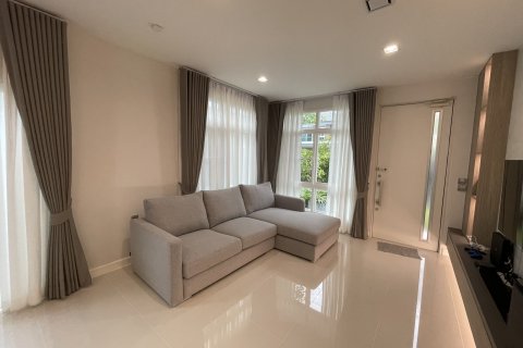 Дом в Лат Крабанге, Бангкок, Таиланд с 3 спальнями № 164080 - фото 3