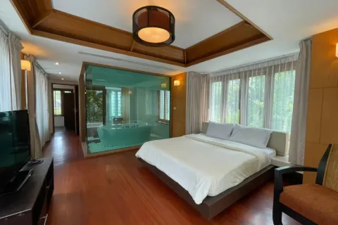 House in Pattaya, Thailand 5 bedrooms № 169270 - photo 7