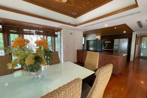 House in Pattaya, Thailand 5 bedrooms № 169270 - photo 6
