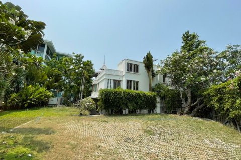 House in Pattaya, Thailand 5 bedrooms № 169270 - photo 15