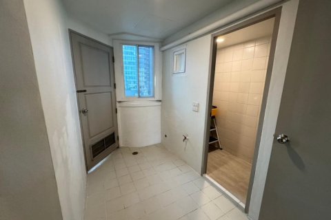 Condo in Bang Kho Laem, Bangkok, Thailand, 3 bedrooms  № 169273 - photo 15