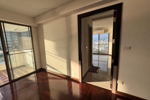 Condo in Bang Kho Laem, Bangkok, Thailand, 3 bedrooms  № 169273 - photo 24