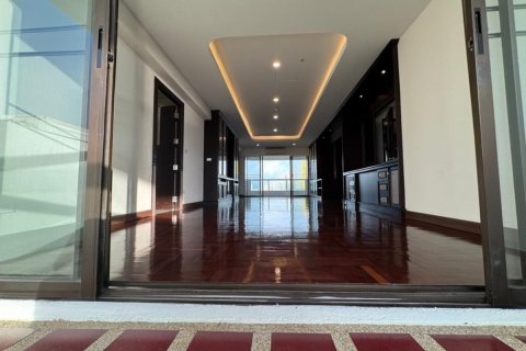 Condo in Bang Kho Laem, Bangkok, Thailand, 3 bedrooms  № 169273 - photo 17