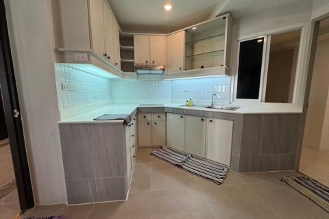 Condo in Bang Kho Laem, Bangkok, Thailand, 3 bedrooms  № 169273 - photo 13