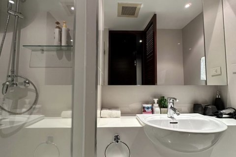 Condo in Phuket, Thailand, 2 bedrooms  № 169268 - photo 4