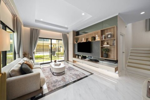 Villa in Hua Hin, Thailand 4 bedrooms № 176835 - photo 3