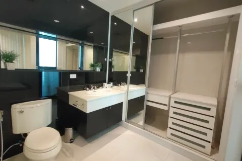 Studio in the Condo in Pathum Wan, Bangkok, Thailand  № 158505 - photo 3