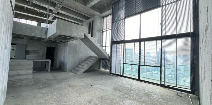 Penthouse in Watthana, Bangkok, Thailand 4 bedrooms № 158509