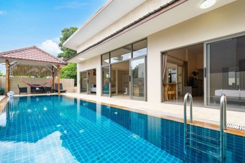 Вилла в Сураттхани, Таиланд с 3 спальнями  № 172849