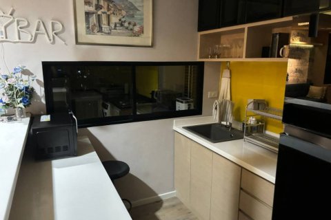 Condo à Chatuchak, Bangkok, Thaïlande, 2 chambres  № 172844 - photo 8