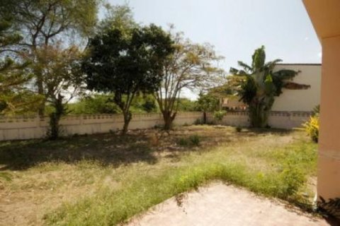 Villa in Hua Hin, Thailand 4 bedrooms № 193371 - photo 4