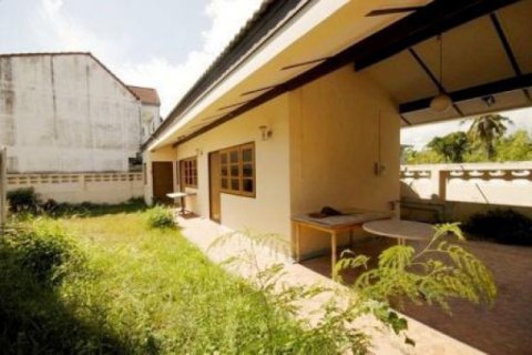 Villa in Hua Hin, Thailand 4 bedrooms № 193371 - photo 2