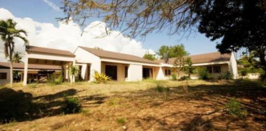 Villa in Hua Hin, Thailand 4 bedrooms № 193371