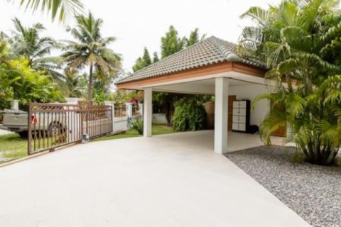 Villa in Hua Hin, Thailand 2 bedrooms № 193373 - photo 3