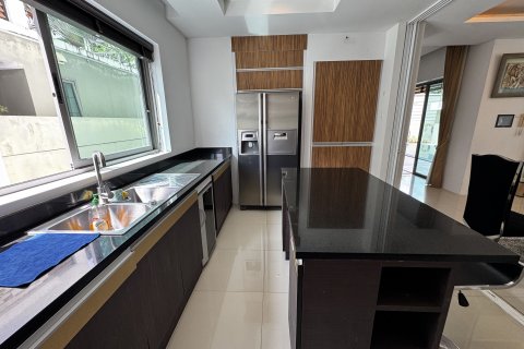 Вилла в Пхукете, Таиланд с 4 спальнями  № 135999 - фото 11