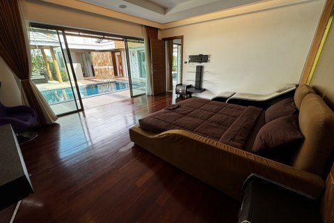 Вилла в Пхукете, Таиланд с 4 спальнями  № 135999 - фото 17