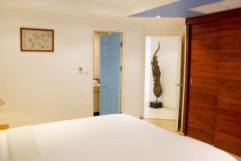Condo in Phuket, Thailand, 2 bedrooms № 159441 - photo 9