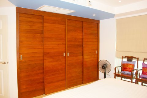 Condo in Phuket, Thailand, 2 bedrooms № 159441 - photo 7