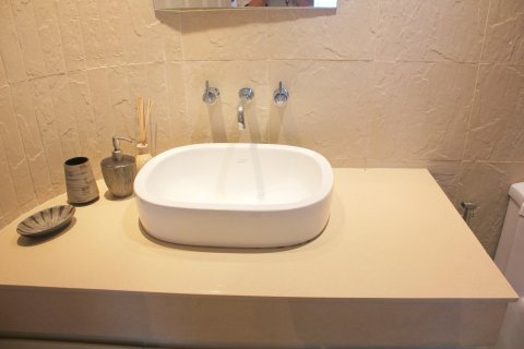 Condo in Phuket, Thailand, 2 bedrooms № 159441 - photo 24