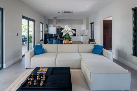 Вилла в Хуа Хине, Таиланд с 5 спальнями № 157222 - фото 12