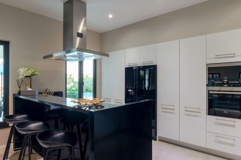 Вилла в Хуа Хине, Таиланд с 5 спальнями № 157222 - фото 19