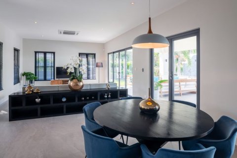 Вилла в Хуа Хине, Таиланд с 5 спальнями № 157222 - фото 17